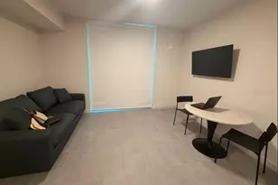 121 NE 5th St, Miami, FL 33132 - Photo 6