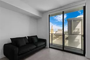 121 NE 5th St, Miami, FL 33132 - Photo 18