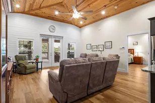 8449 Lilly Lake Rd, Melrose, FL 32666 - Photo 16