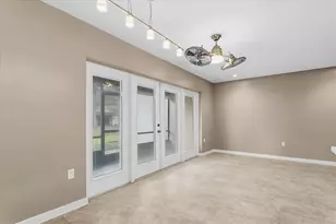 2735 SW 35th Pl, Gainesville, FL 32608 - Photo 8