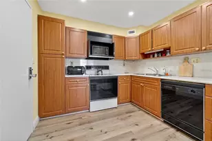 10777 W Sample Rd, Coral Springs, FL 33065 - Photo 12