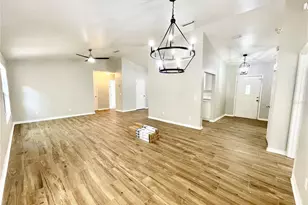 3648 NW 7th Pl, Gainesville, FL 32607 - Photo 6