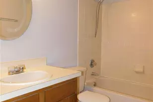 4331 SW 21st Ln, Gainesville, FL 32607 - Photo 8