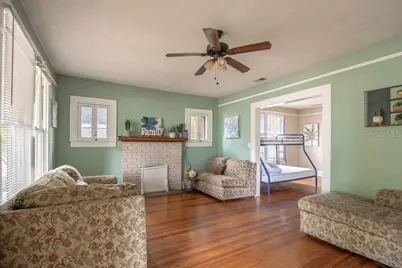 907 NW 11th Avenue, Gainesville, FL 32601 - Photo 4