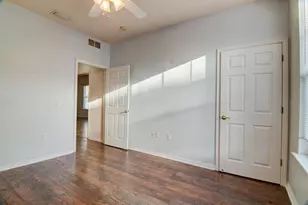 1569 NW 29 Rd, Gainesville, FL 32605 - Photo 16