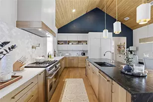 1026 SW 131st St, Newberry, FL 32669 - Photo 2