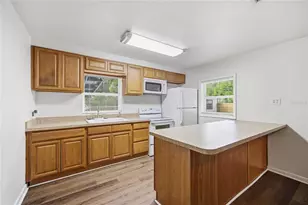 24 NE 45th St, Gainesville, FL 32641 - Photo 6