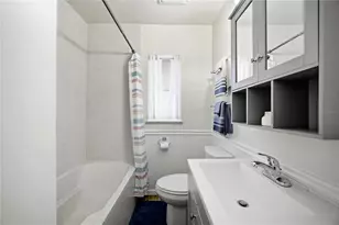 24 NE 45th St, Gainesville, FL 32641 - Photo 16