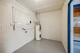 24 NE 45th St, Gainesville, FL 32641 - Photo 28