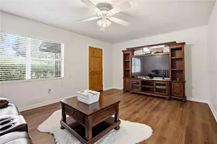 24 NE 45th St, Gainesville, FL 32641 - Photo 4