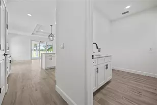 1050 SW 67th Way, Gainesville, FL 32607 - Photo 4