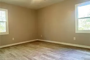 2411 NE 11th St, Gainesville, FL 32609 - Photo 16