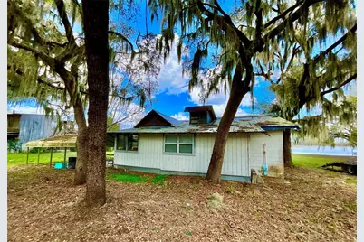 106 E Sunnyside Beach Road, Hawthorne, FL 32640 - Photo 1