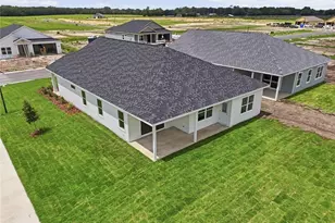 21006 SW 1st Pl, Newberry, FL 32669 - Photo 2