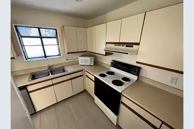 2300 SW 43rd Street #O4, Gainesville, FL 32607 - Photo 2