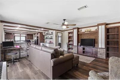 710 SW Scout Glen, Fort White, FL 32038 - Photo 2