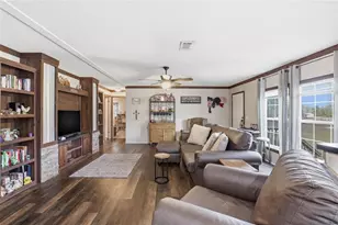 710 SW Scout Gln, Fort White, FL 32038 - Photo 4