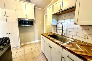 1030 NE 1st Ave, Gainesville, FL 32601 - Photo 10