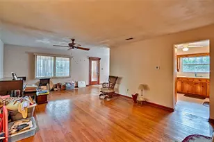 1919 NW 4th Ave, Gainesville, FL 32603 - Photo 8