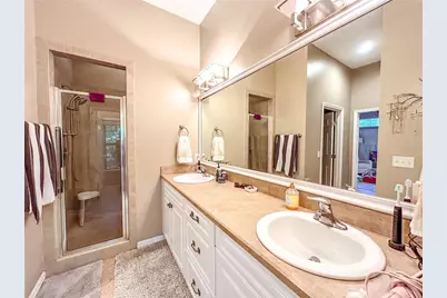 5339 NW 9th Lane, Gainesville, FL 32605 - Photo 8