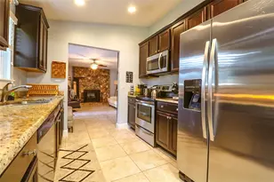 1523 NW 39th Ter, Gainesville, FL 32605 - Photo 6