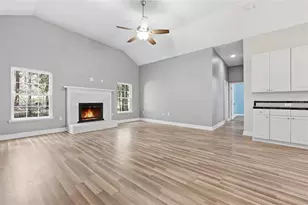 19513 NW 240 Ln, High Springs, FL 32643 - Photo 6