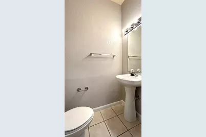 4988 NW 43rd Avenue #106, Gainesville, FL 32606 - Photo 6