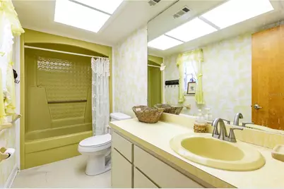 16529 Orange Avenue, Umatilla, FL 32784 - Photo 10