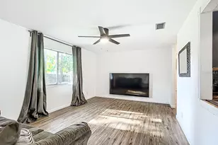 3729 SW 15th St, Gainesville, FL 32608 - Photo 10
