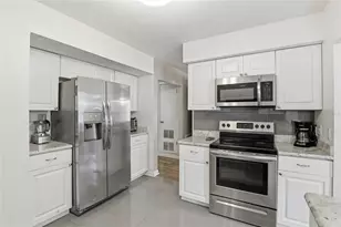 3310 NW 28th Ave, Gainesville, FL 32605 - Photo 16