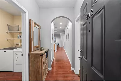 1142 SW 9th Road #402, Gainesville, FL 32601 - Photo 6