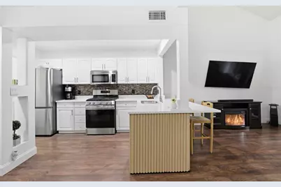 1215 NW 55 Street #7, Gainesville, FL 32605 - Photo 8