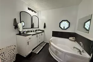 2871 NE 161st St, Citra, FL 32113 - Photo 16