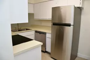 2635 SW 35th Pl, Gainesville, FL 32608 - Photo 4