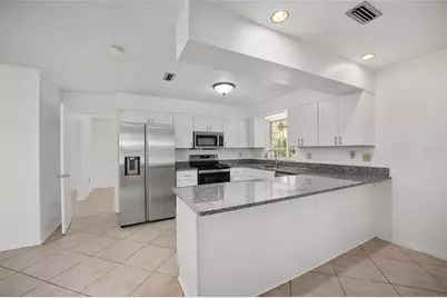 4821 NW 16th Place, Gainesville, FL 32605 - Photo 4
