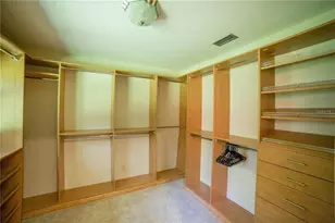 1009 NW 39th Dr, Gainesville, FL 32605 - Photo 12