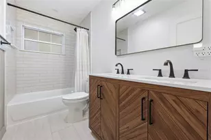 812 NW 36th Ter, Gainesville, FL 32605 - Photo 20