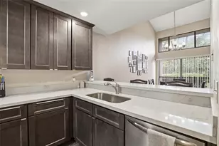 3939 NW 29th Ln, Gainesville, FL 32606 - Photo 6