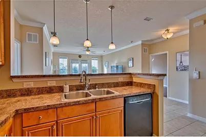 1185 SW 9th Road #402, Gainesville, FL 32601 - Photo 8