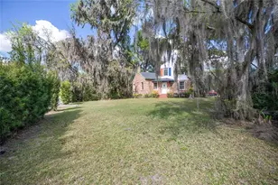 949 SW 13th St, Gainesville, FL 32601 - Photo 22