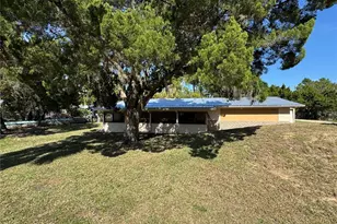 2221 S Waterman Dr, Crystal River, FL 34429 - Photo 2