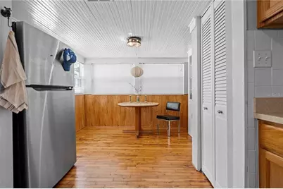 716 NE 10th Avenue, Gainesville, FL 32601 - Photo 6