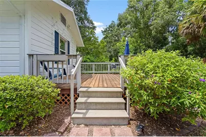 716 NE 10th Avenue, Gainesville, FL 32601 - Photo 22