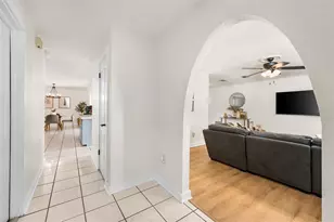 1909 SW 48th Ave, Gainesville, FL 32608 - Photo 4