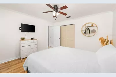 1909 SW 48th Avenue, Gainesville, FL 32608 - Photo 18