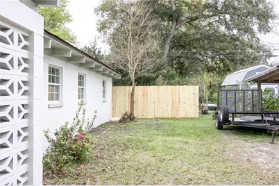 3004 NE 12th Street, Gainesville, FL 32609 - Photo 4