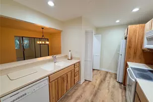 2664 SW 14th Dr, Gainesville, FL 32608 - Photo 6