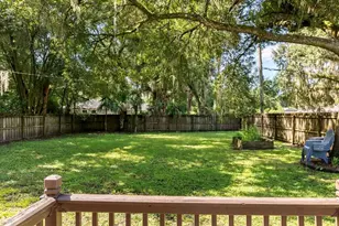 825 NW 19th Ave, Gainesville, FL 32609 - Photo 24