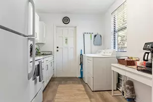 825 NW 19th Ave, Gainesville, FL 32609 - Photo 10