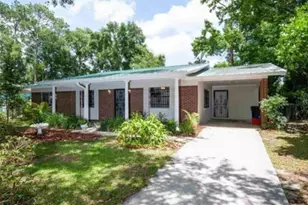 2907 NE 19th St, Gainesville, FL 32609 - Photo 2